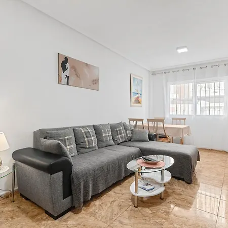 アパート Yovalutres Piscina Privada Torrevi トレビエハ