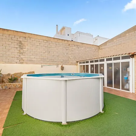 Yovalu3 Piscina * トレビエハ